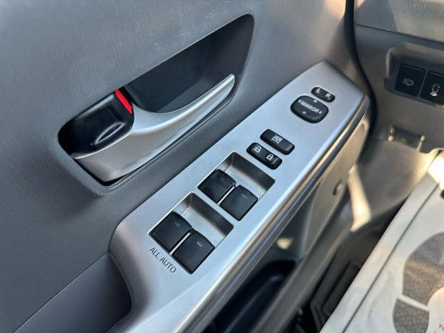 2012 Toyota Prius v Five