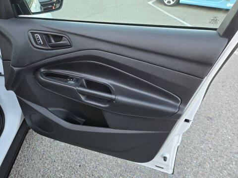 2015 Ford Escape S