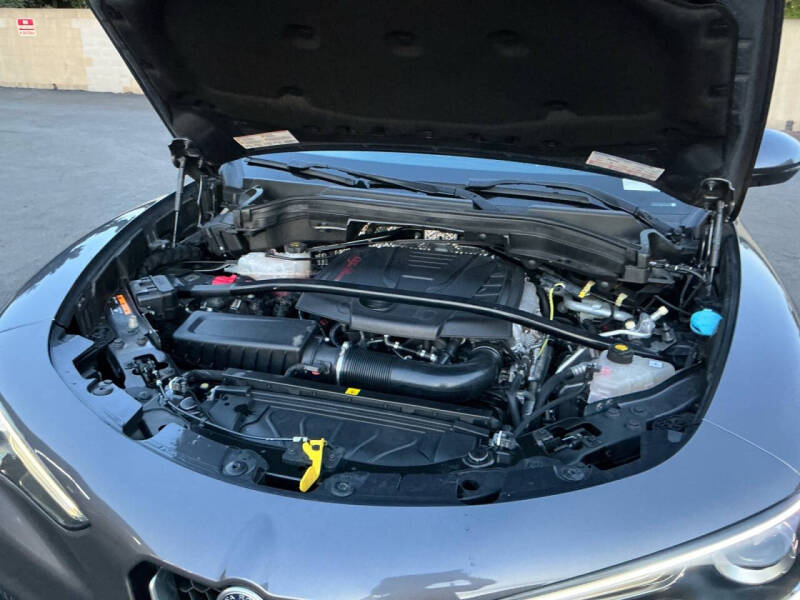 2018 Alfa Romeo Stelvio Ti Sport