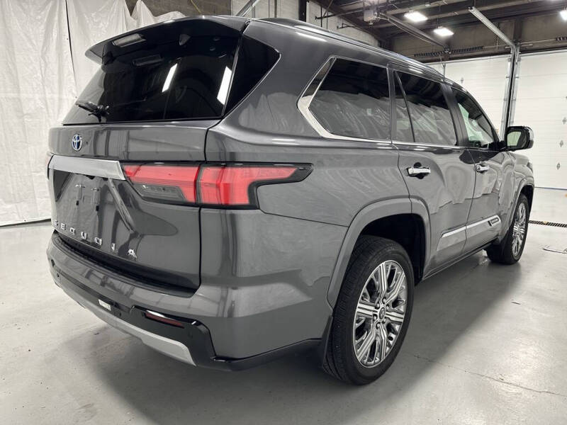2024 Toyota Sequoia Capstone