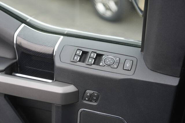 2022 Ford F-450 Super Duty Platinum