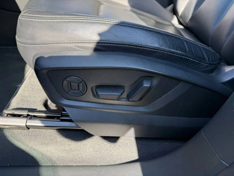 2019 Audi Q8 quattro Premium 55 TFSI