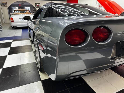 2004 Chevrolet Corvette