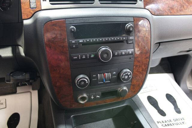 2007 Chevrolet Suburban LT 2500