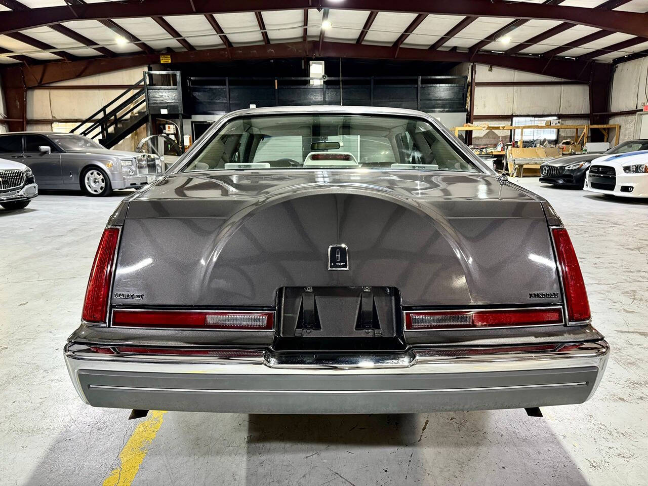 1992 Lincoln Mark VII for sale at Carnival Car Company in Victoria, TX