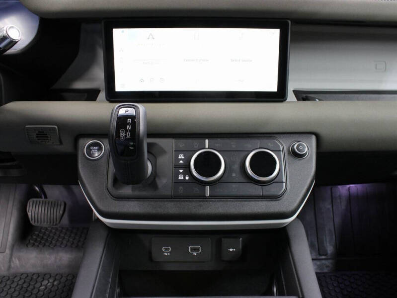 2020 Land Rover Defender 110 S