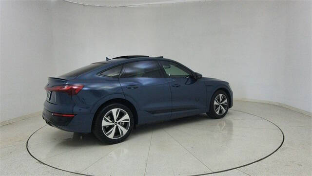 2024 Audi Q8 Sportback e-tron quattro Premium S line