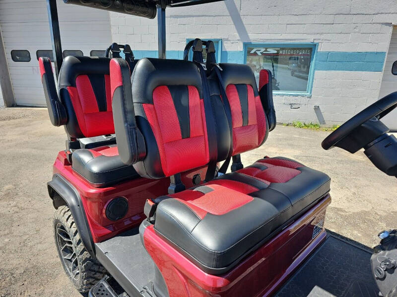 2024 Evolution Maverick 4