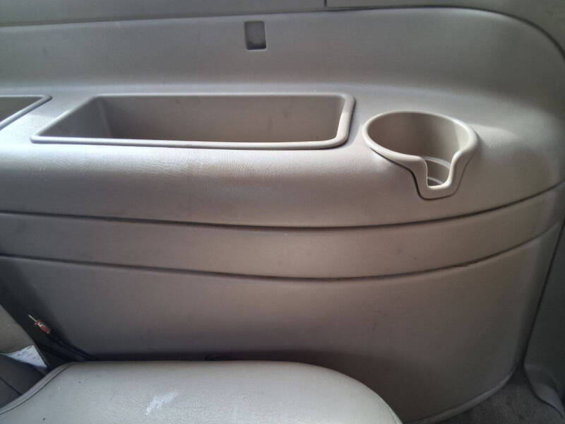 2004 GMC Yukon XL 1500 SLT