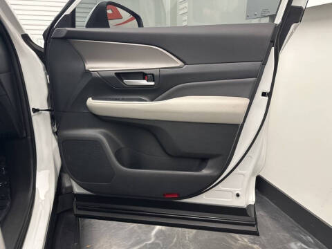 2024 Toyota Grand Highlander Hybrid XLE