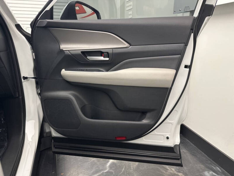 2024 Toyota Grand Highlander Hybrid XLE