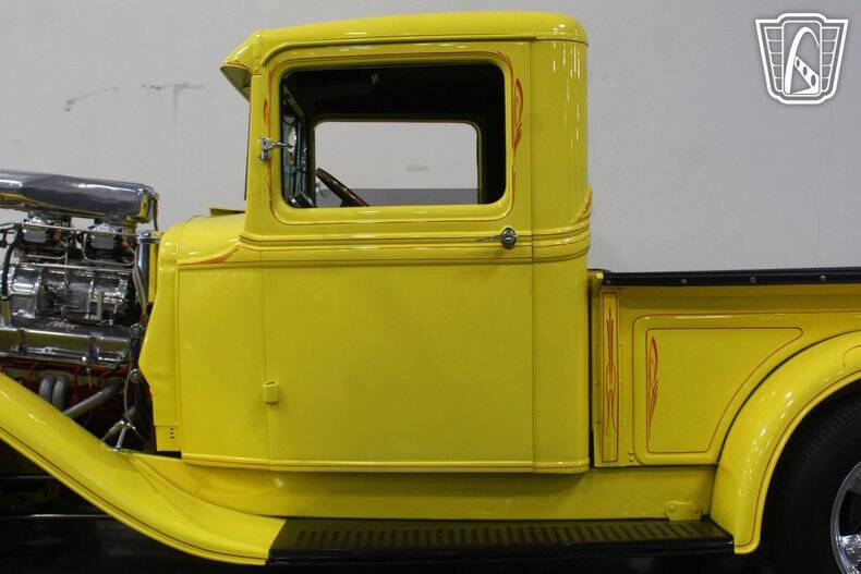 1932 Ford F-100