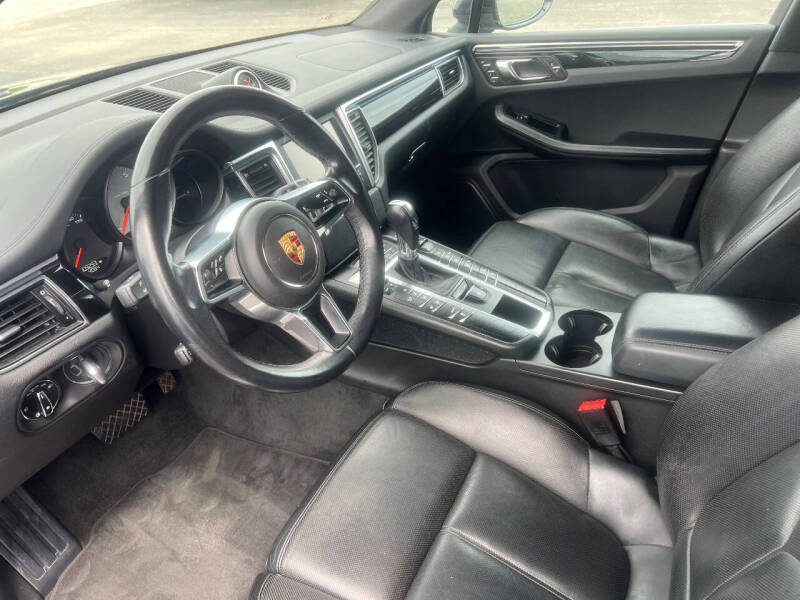 2015 Porsche Macan S