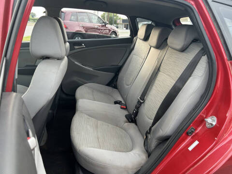 2017 Hyundai Accent SE