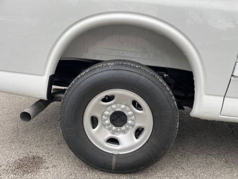 2025 Chevrolet Express 2500