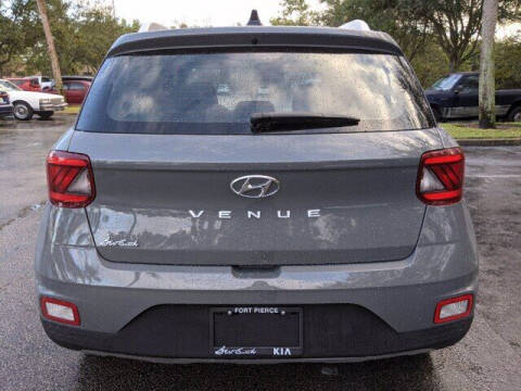 2020 Hyundai Venue SEL