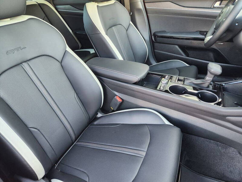 2026 Kia K5