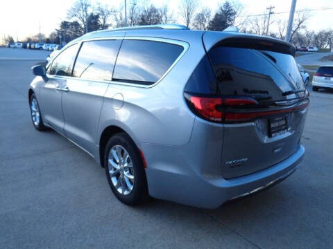 2021 Chrysler Pacifica Touring L