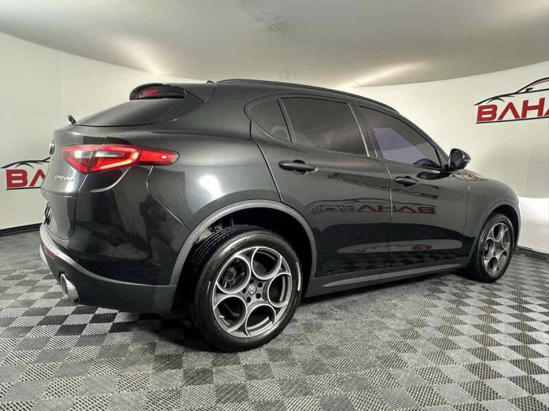 2018 Alfa Romeo Stelvio Sport
