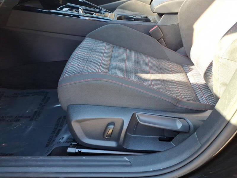 2024 Volkswagen Golf GTI S