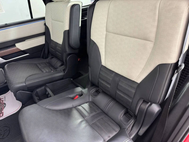 2023 Toyota Sequoia Capstone