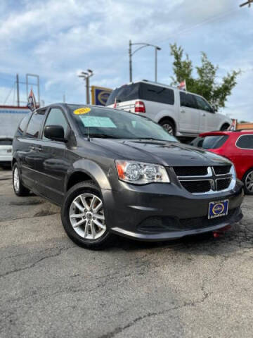 2017 Dodge Grand Caravan for sale at AutoBank in Chicago IL
