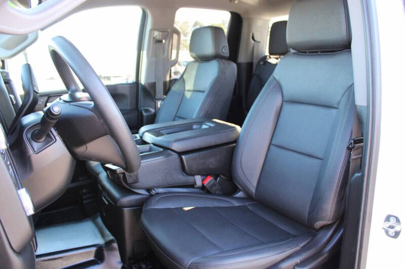 2024 GMC Sierra 2500HD Pro