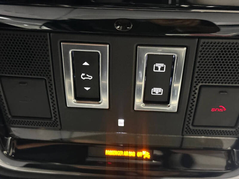 2023 Land Rover Range Rover Velar P250 R-Dynamic S