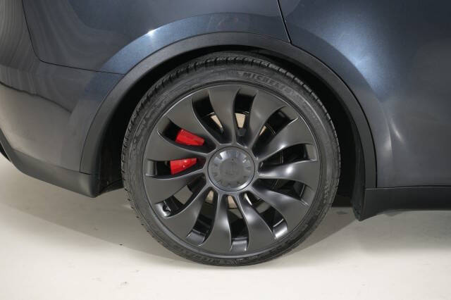 2024 Tesla Model Y Performance