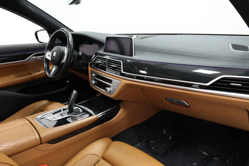 2021 BMW 7 Series 750i xDrive