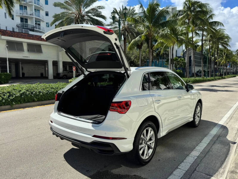 2025 Audi Q3 quattro S line Premium 45 TFSI