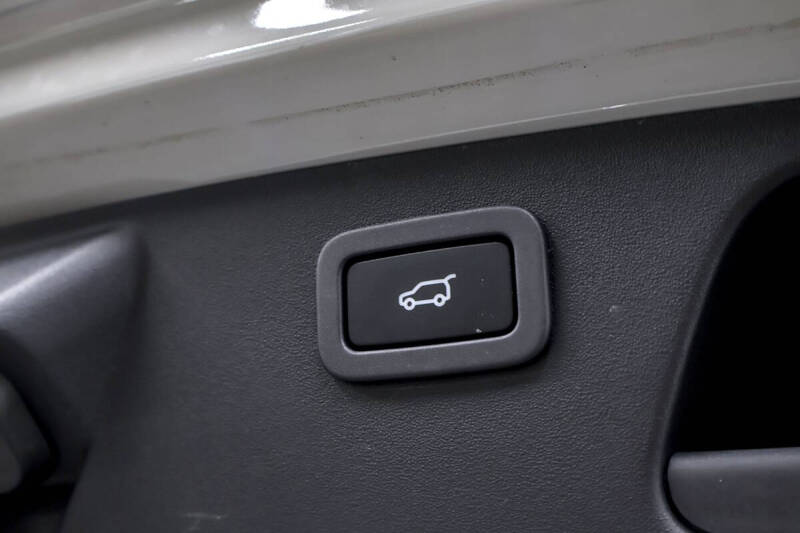 2020 Jaguar E-PACE P250