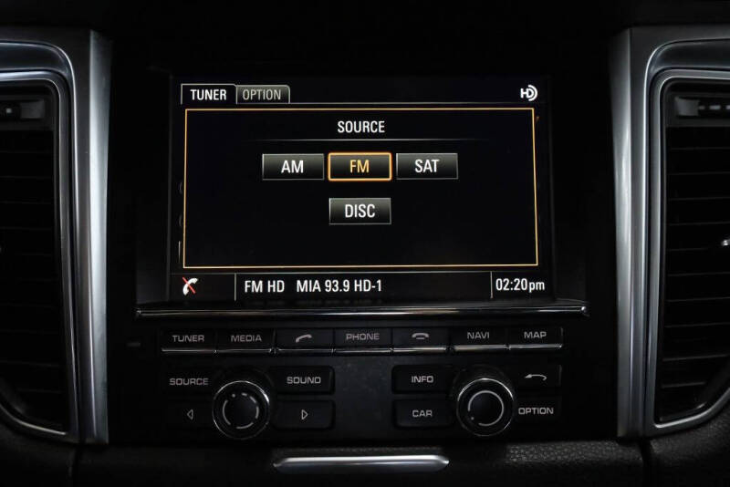 2015 Porsche Macan S