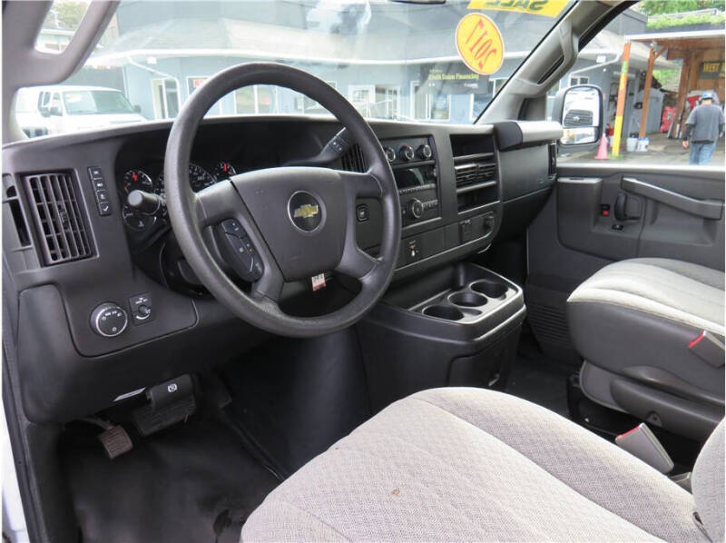 2017 Chevrolet Express 2500