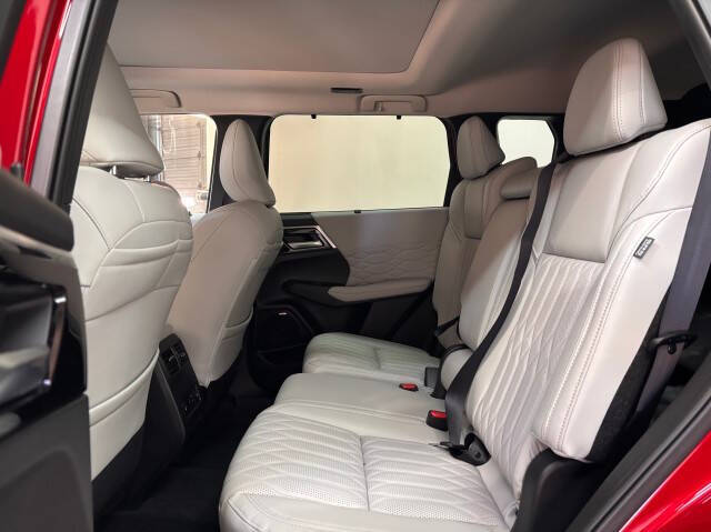 2025 Mitsubishi Outlander SEL