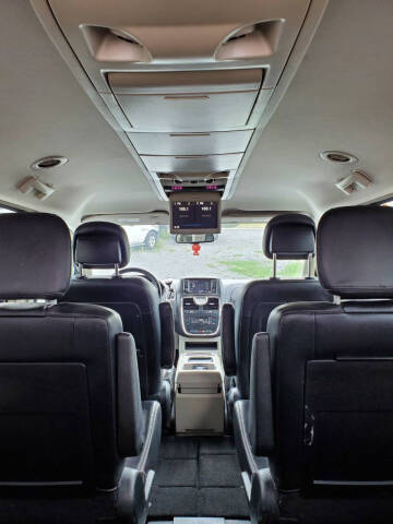 2014 Chrysler Town and Country Touring