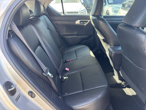 2011 Lexus CT 200h Premium