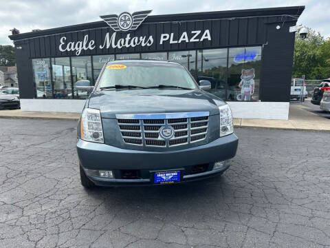 2008 Cadillac Escalade for sale at Eagle Motors of Hamilton, Inc - Eagle Motors Plaza in Hamilton OH