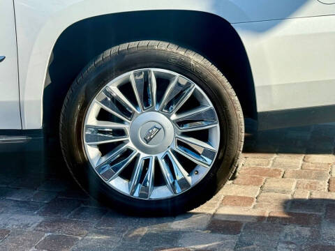 2019 Cadillac Escalade ESV Platinum