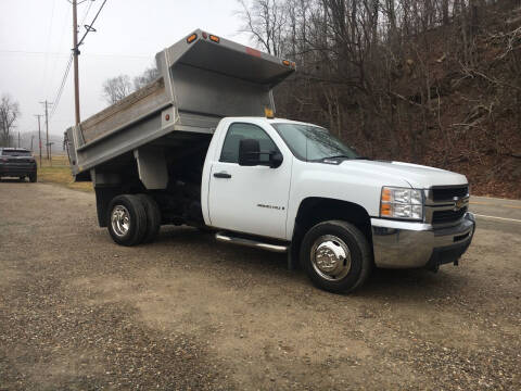 2009 Chevrolet Silverado 3500HD CC for sale at DONS AUTO CENTER in Caldwell OH