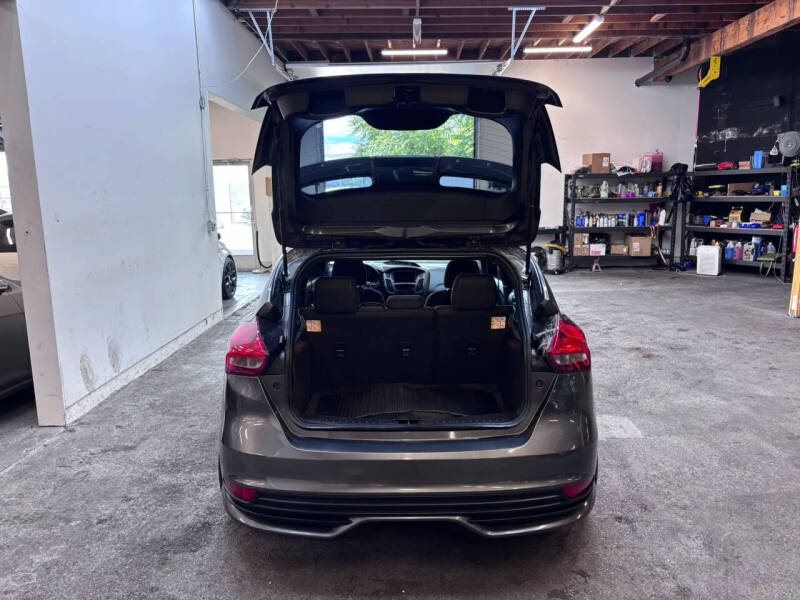 2017 Ford Focus ST