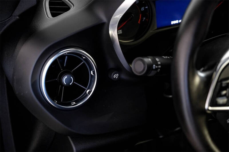 2021 Chevrolet Camaro LT1