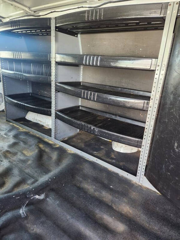 2005 Ford E-Series E-250