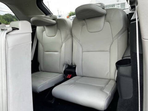 2022 Volvo XC90 T6 Inscription 7-Passenger