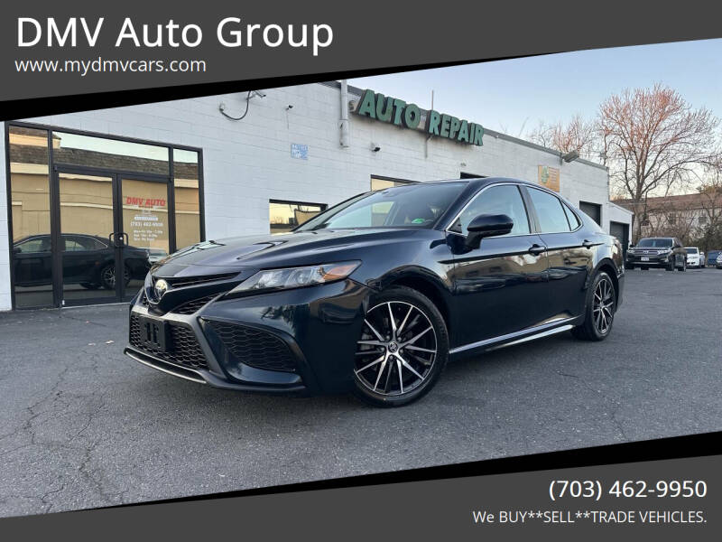 2021 Toyota Camry SE's photo