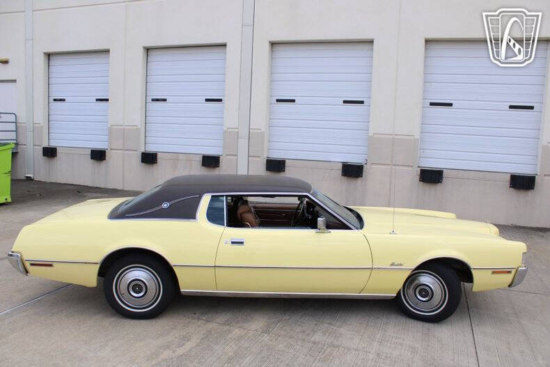 1972 Ford Thunderbird