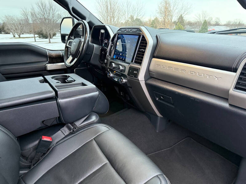 2022 Ford F-350 Super Duty Lariat