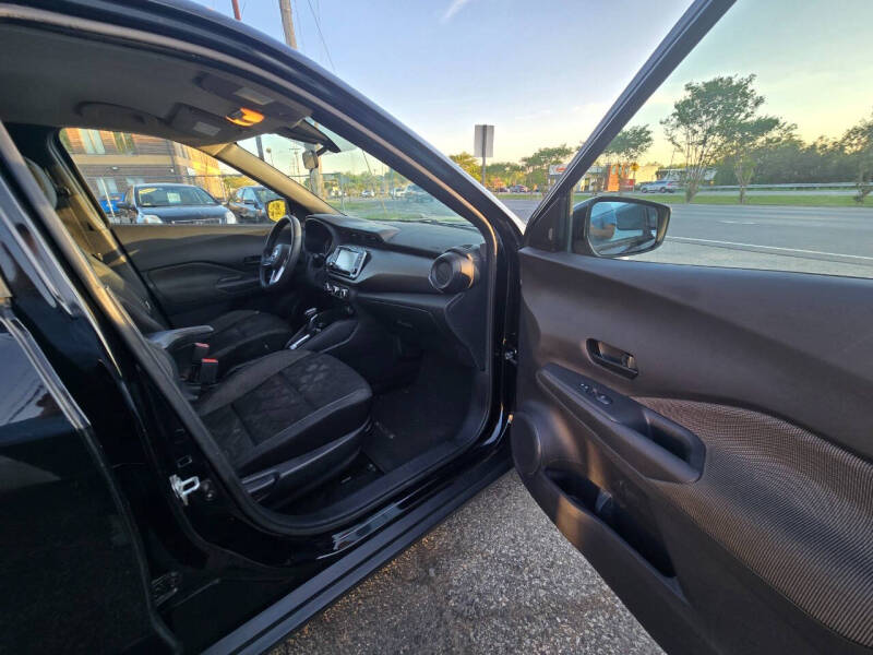 2020 Nissan Kicks S