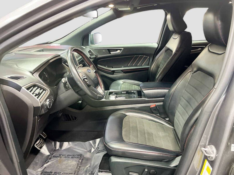 2022 Ford Edge ST-Line
