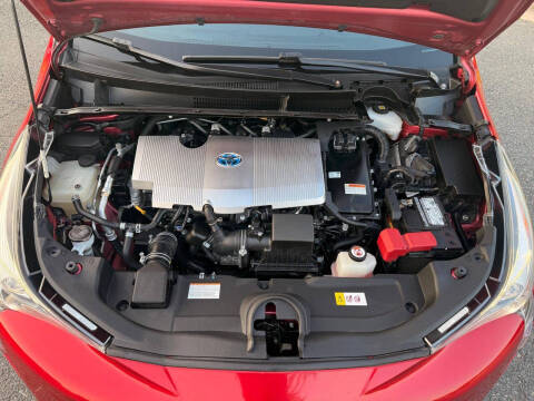 2017 Toyota Prius Three Touring